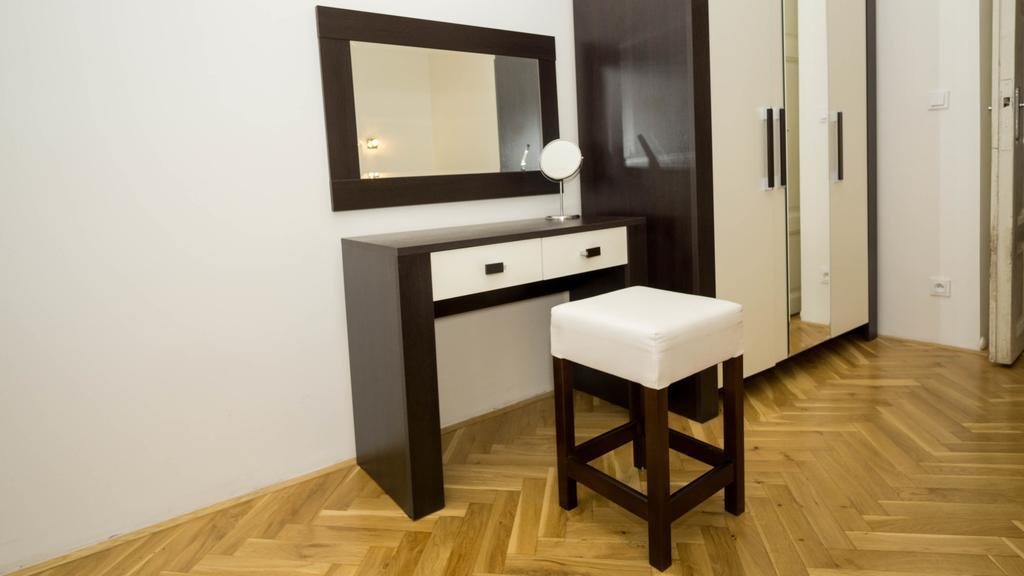 Black & White Apartment Prague By Wenceslas Square And Muzeum Exteriér fotografie