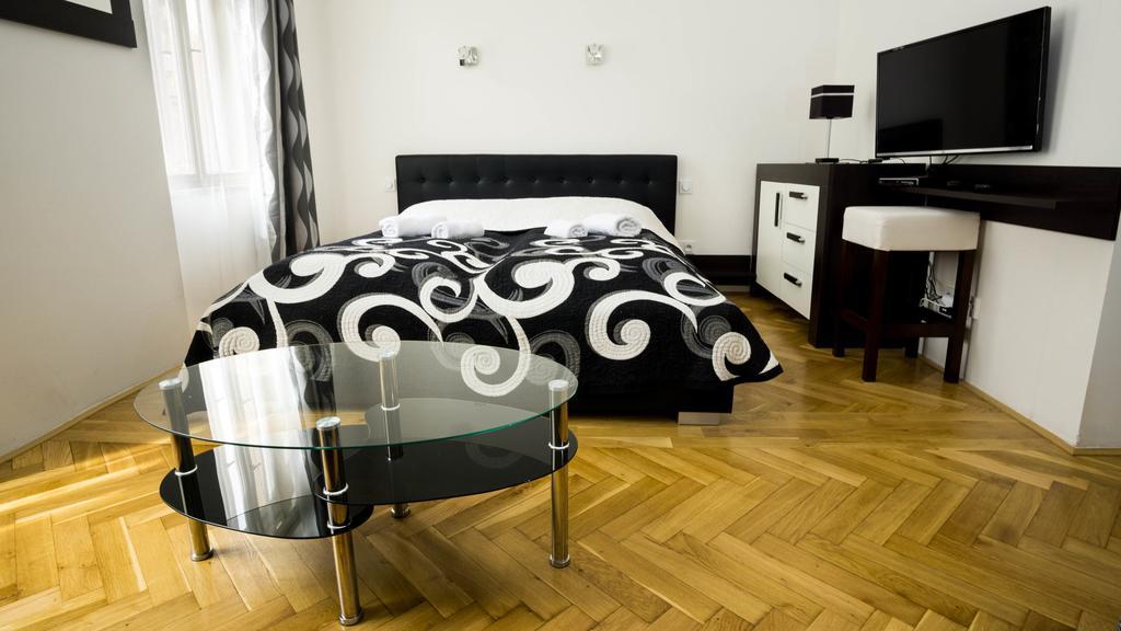 Black & White Apartment Prague By Wenceslas Square And Muzeum Exteriér fotografie